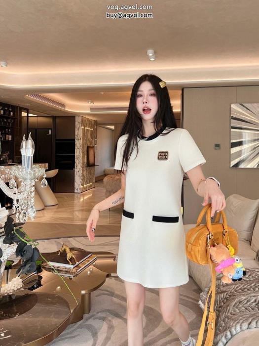MIUMIUSS25極上発売人気上昇中ブランド 偽物ワンピース_0_1