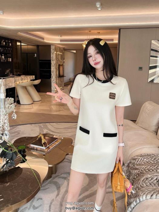 MIUMIUSS25極上発売人気上昇中ブランド 偽物ワンピース_0_3