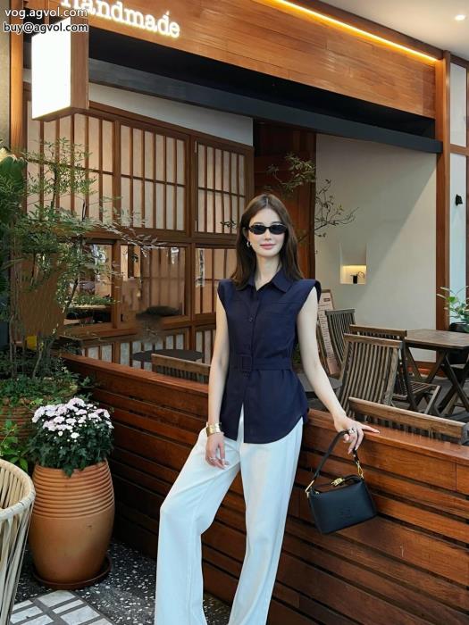 春の新生活期待値も高いアイテムコピー ブランド 優良LOEWE半袖シャツ_1_0