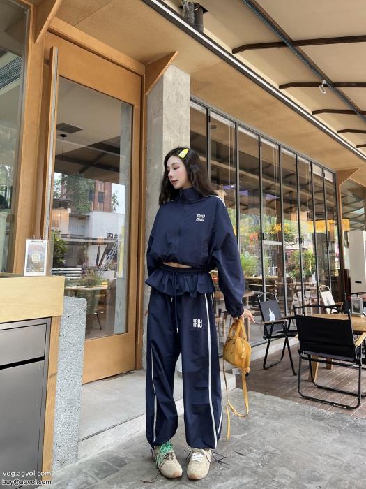 MIUMIUセットコピー 商品 販売完売目前使い勝手のよさが魅力_0_0