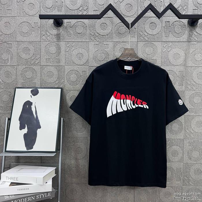 お洒落さんの愛用率が高い最大の魅力ブランド 偽物モンクレール半袖Tシャツ_0_2