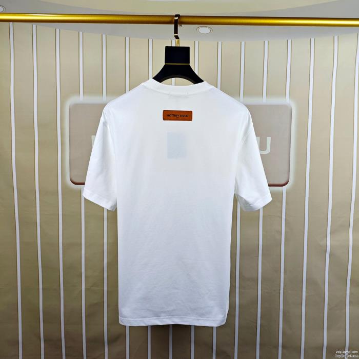 LOUIS VUITTONブランド 通販今年の2025先行販売新作最安に挑戦半袖Tシャツ_0_5