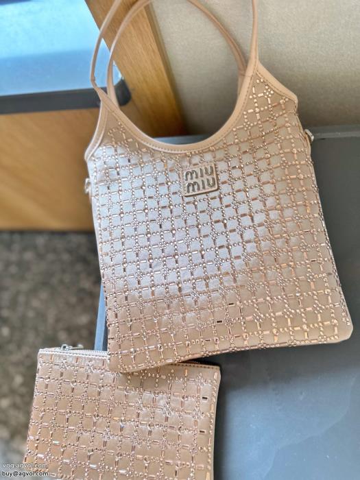 バッグコピー 商品 ブランド人気上昇中在庫あり即発MIUMIU_0_3