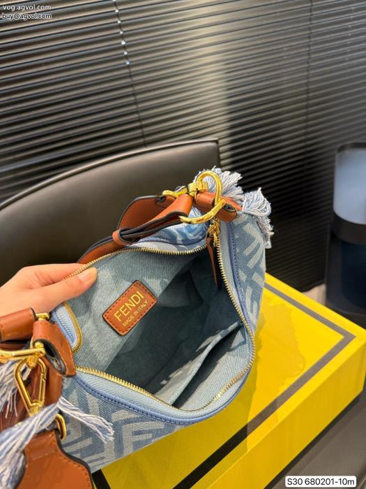 バッグサラサラの着心地洗練された印象通販 ブランドFENDI_0_0