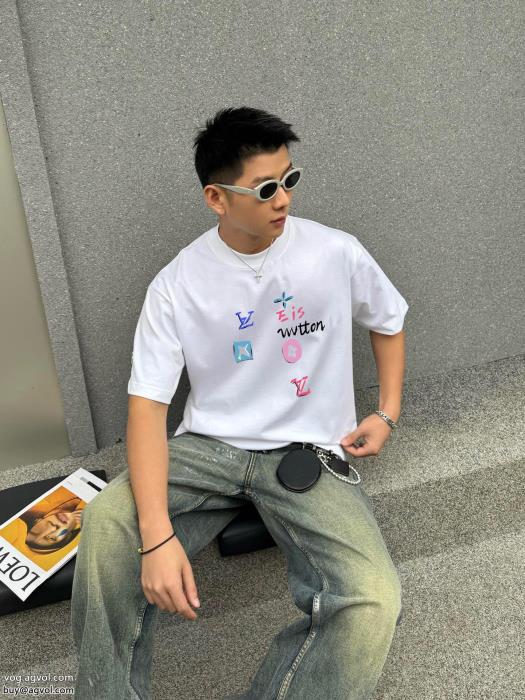 LOUIS VUITTON大人感漂う2025新作注目新ブランドブランド フェイク半袖Tシャツ_0_0