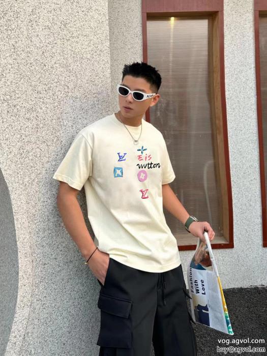 LOUIS VUITTON大人感漂う2025新作注目新ブランドブランド フェイク半袖Tシャツ_0_1