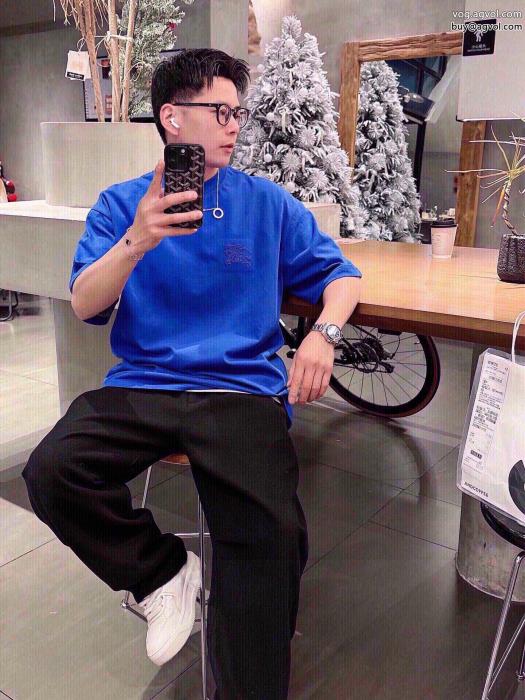 バーバリー半袖Tシャツ偽 ブランド贅沢な逸品完売次第終了早い者勝ち_0_4