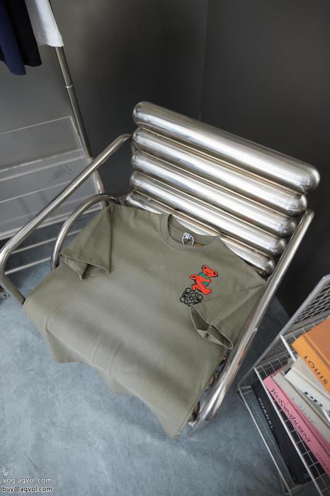 LOEWE新作モデル数量限定 VIP価格半袖Tシャツブランド 通販_0_3