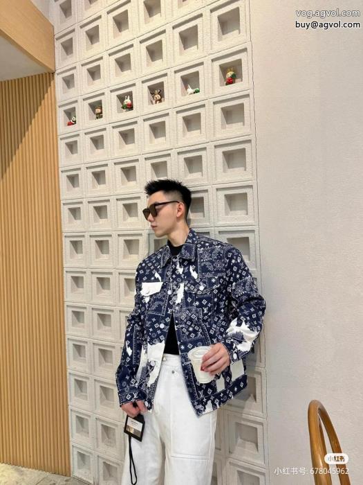 自分へのご褒美トレンドの最先端にLOUIS VUITTONコートコピー 通販_0_0