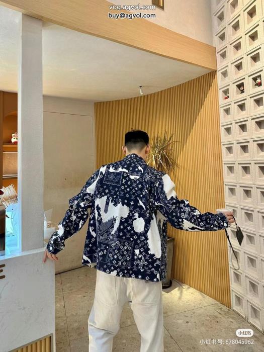 自分へのご褒美トレンドの最先端にLOUIS VUITTONコートコピー 通販_0_2