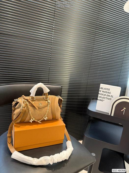 リラックスした雰囲気に販路限定モデルコピー 品 販売LOUIS VUITTONバッグ_0_3