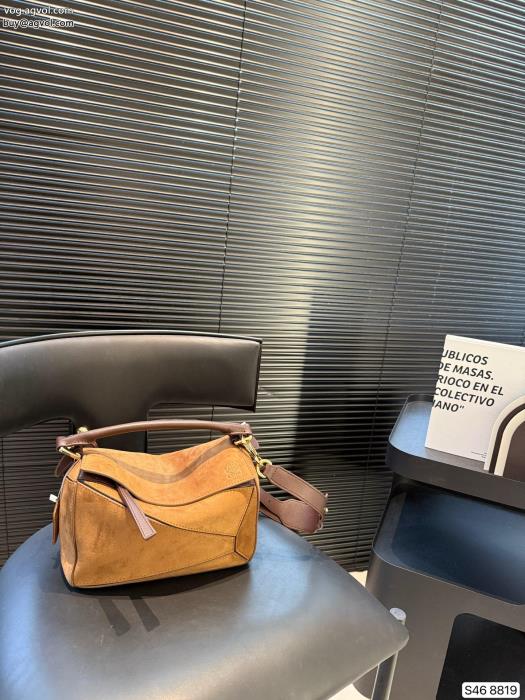 バッグブランド 品 スーパー コピー新鮮ながら上品在庫数限定LOEWE_0_0