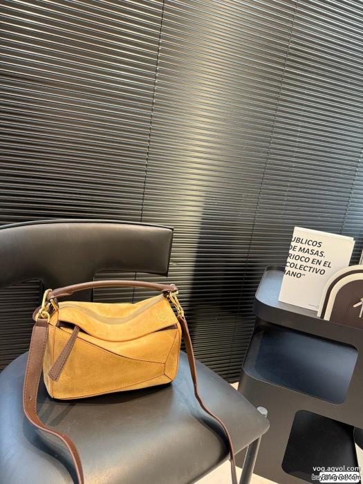 バッグブランド 品 スーパー コピー新鮮ながら上品在庫数限定LOEWE_0_1