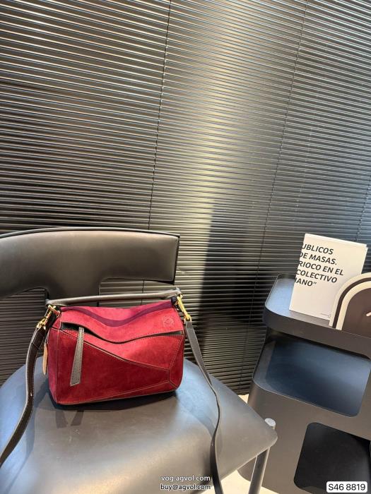 バッグブランド 品 スーパー コピー新鮮ながら上品在庫数限定LOEWE_0_4