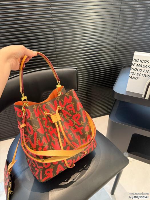 コピー ブランド数量限定奇跡の入荷特価セールバッグLOUIS VUITTON_0_2
