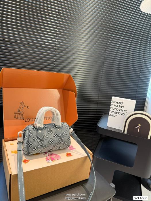 LOUIS VUITTONスーパー コピー ブランド 通販著名人の着用限定デザイン大人気完売前にバッグ_0_3