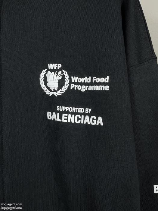 キュートな印象お洒落な印象にコピー ブランド 通販balenciagaパーカー_0_2