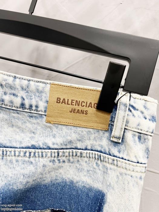 ジーンズ激安 ブランド 通販北欧ブランド期間限定価格バレンシアガ_0_1