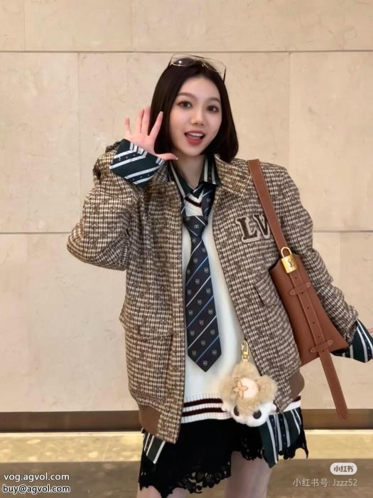涼しげな印象の今年の大トレンドブランド スーパー コピーコートLOUIS VUITTON_0_1