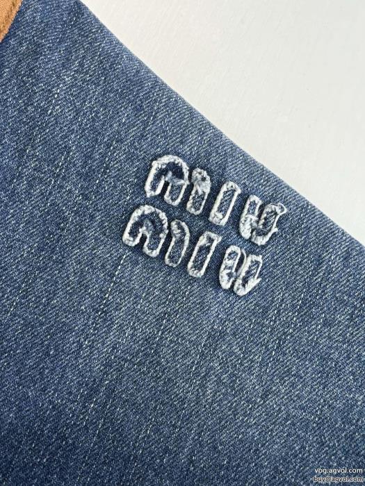 コート偽物 ブランド ショップMIUMIU数量限定 VIP価格季節感もプラス2025新作_0_1