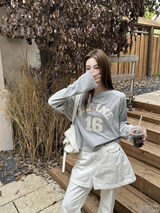 ネクストヒット必至ブランド毎年大人気商品コピー 品 販売長袖TシャツCELINE_0_1