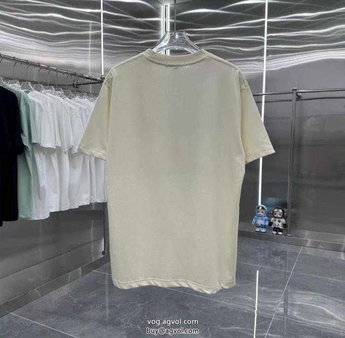 高級感が溢れた大人っぽい印象が素敵balenciaga半袖Tシャツブランド 激安 _0_0