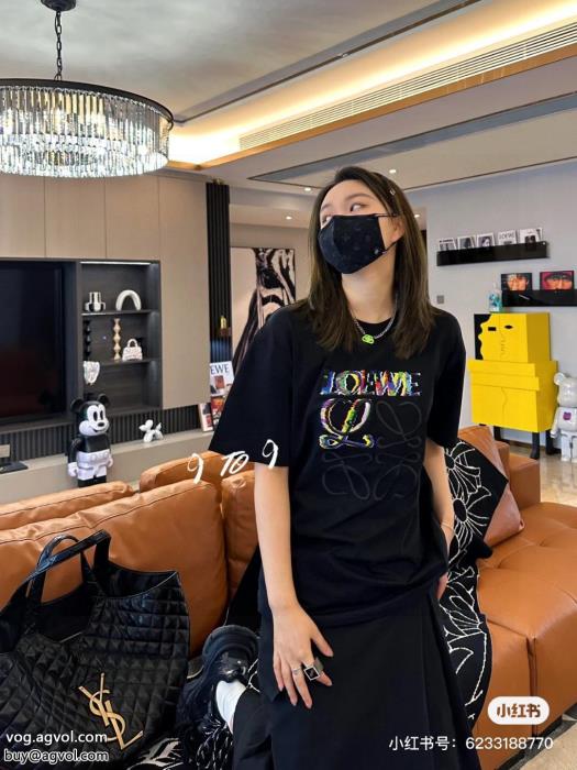 2025のトレンドアイテム高品質素材半袖TシャツLOEWEブランド 品 スーパー コピー_0_5