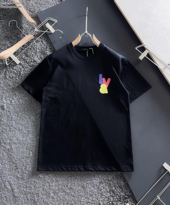 ブランド 偽物 激安 通販2025の新作優しい肌触りルイ ヴィトン半袖Tシャツ_0_2