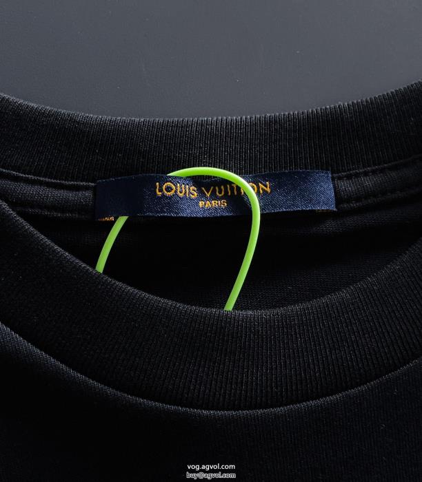 ブランド 偽物 激安 通販2025の新作優しい肌触りルイ ヴィトン半袖Tシャツ_0_3