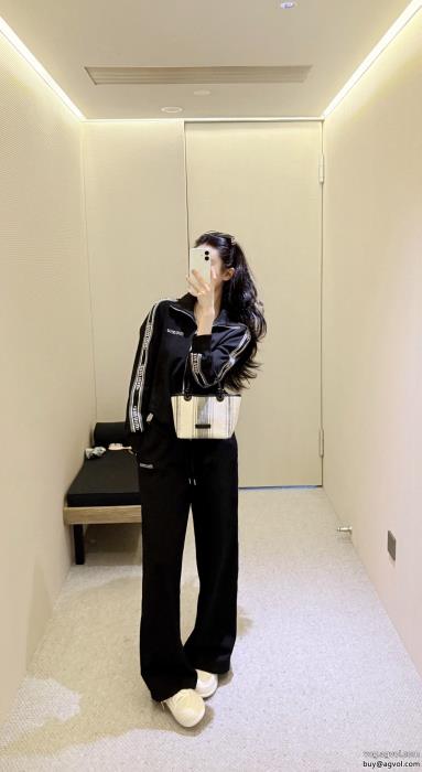 最新☆大人気☆話題沸騰大人気商品セットコピー ブランド 通販MIUMIU_0_2