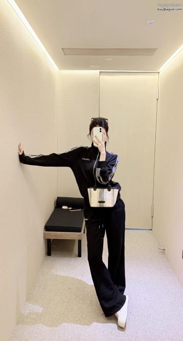 最新☆大人気☆話題沸騰大人気商品セットコピー ブランド 通販MIUMIU_0_4