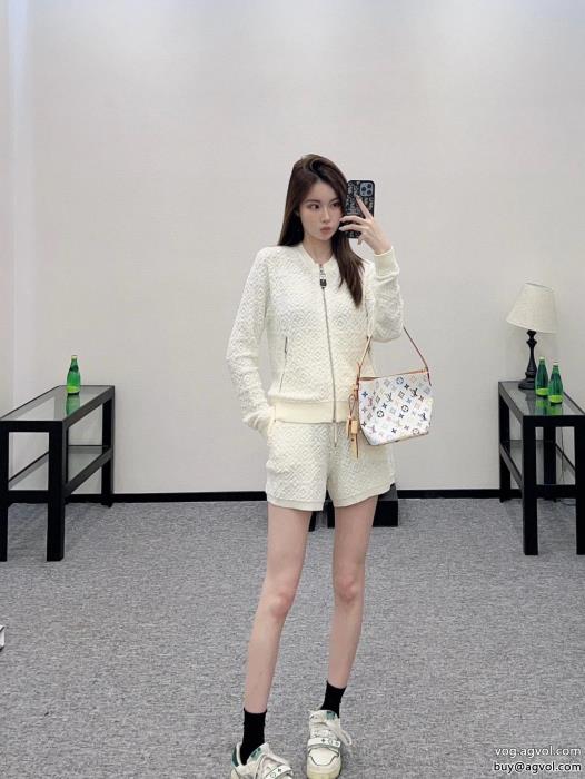 コート柔らかな着心地最終価格セールブランド レプリカLOUIS VUITTON_0_4