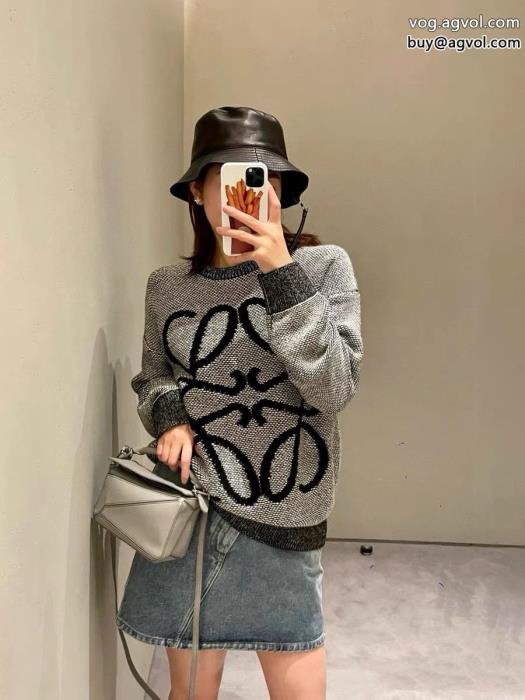 セーターLOEWEオトナの余裕2025年春限定 永遠の定番コピー 通販_0_3