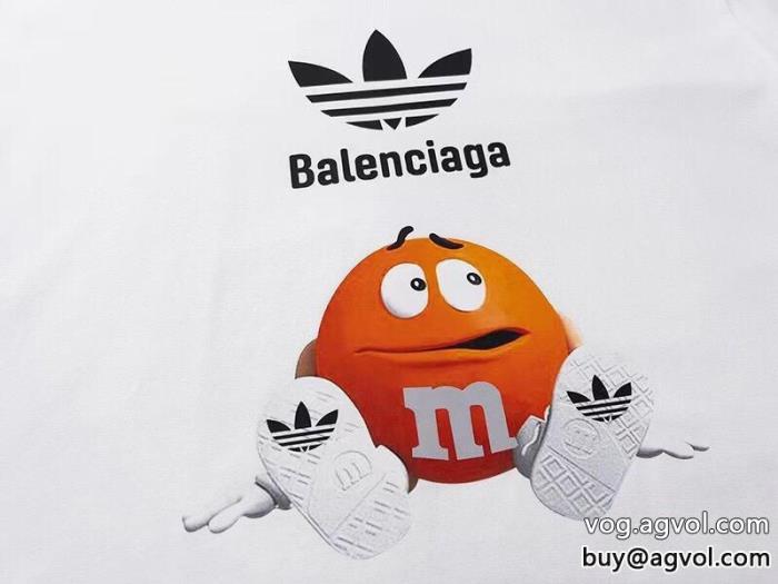 パーカーコピー 商品 通販ブームは再熱中華やかな印象balenciaga_0_1