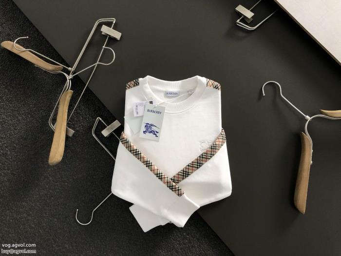 BURBERRYパーカー大幅に値下げ雑誌掲載も多数注目の新作コピー 商品 販売_0_2
