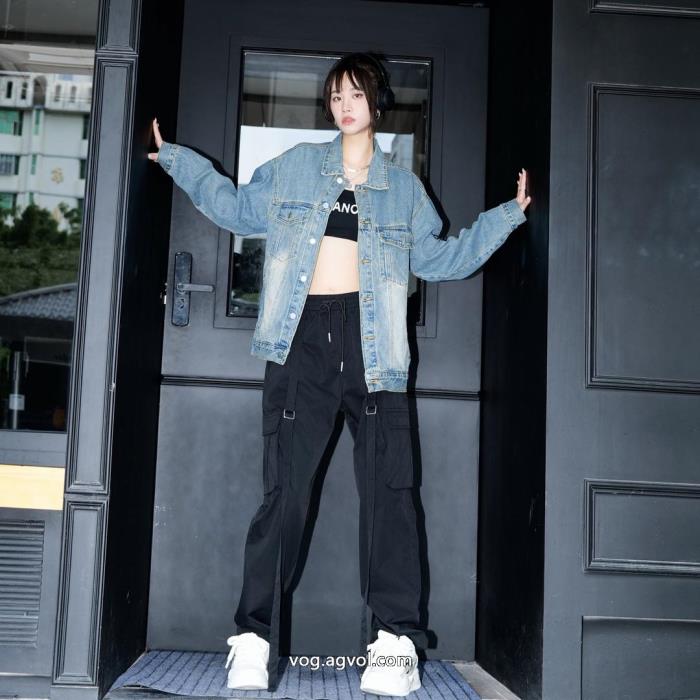 抜け感を出す肌触りの着心地が良く 偽物 ブランド ショップコートStone Island_0_3