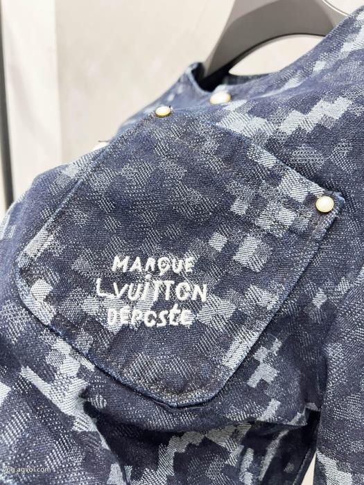 SS25限定版春先に注目を集めるコートLOUIS VUITTONブランド 品 コピー_0_1