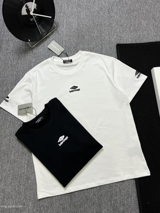 大人気セール大人の色気を印象にコピー 商品 通販半袖Tシャツbalenciaga_0_2