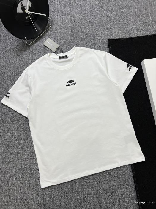 大人気セール大人の色気を印象にコピー 商品 通販半袖Tシャツbalenciaga_0_3