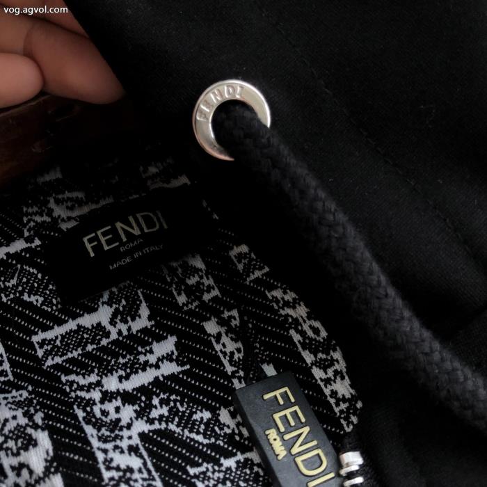 ブランド コピー s 級FENDI人気商品再入荷永遠の定番コート_0_1