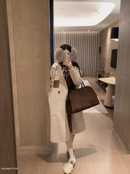 LOEWEコピー ブランド 通販この夏は注目新作2025で人気の限定新作ウールのコート_0_0