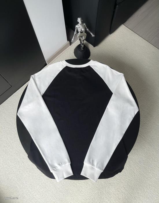 韓国の人気風通しのよい長袖Tシャツブランド コピー 販売CELINE_0_0