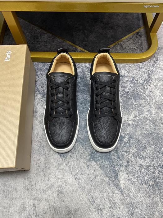 ブランド コピー 販売スニーカー著名人愛用新作コレクションChristian Louboutin_0_1