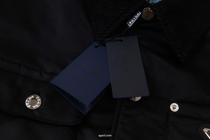 PRADAブランド フェイク新作在庫希少最新商品即完売必至コート_0_1