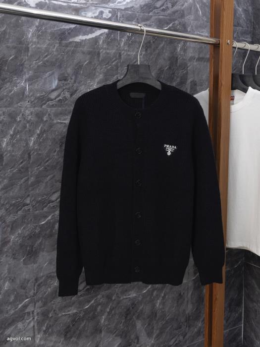 PRADA2025年秋冬シーズンに登場NEW!国内完売コピー 商品 販売コート_0_1