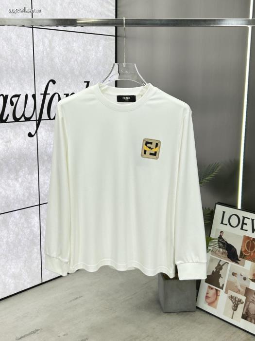 長袖Tシャツ偽 ブランド 販売FENDI著名人の着用人気急上昇_0_3