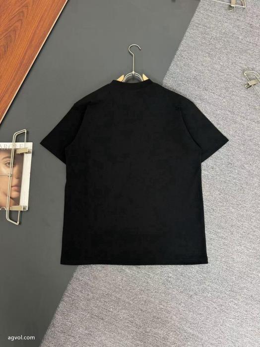 VERSACE偽物 ブランド抜群な魅力的なアイテム2025新作限定半袖Tシャツ_0_0