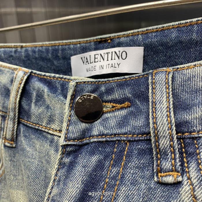 コピー 品 販売完売目前都会的な印象のスタイルVALENTINOジーンズ_0_1