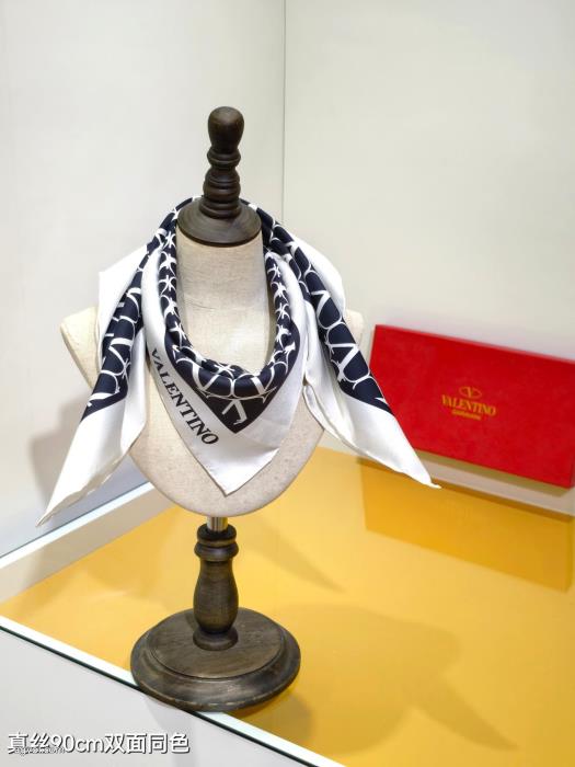ブランド スーパー コピー 優良マフラー希少限定人気商品再入荷VALENTINO_0_1