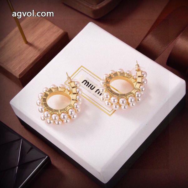 MIUMIU国内希少！大人気販売店舗限定モデルイヤリングコピー ブランド 販売_0_0
